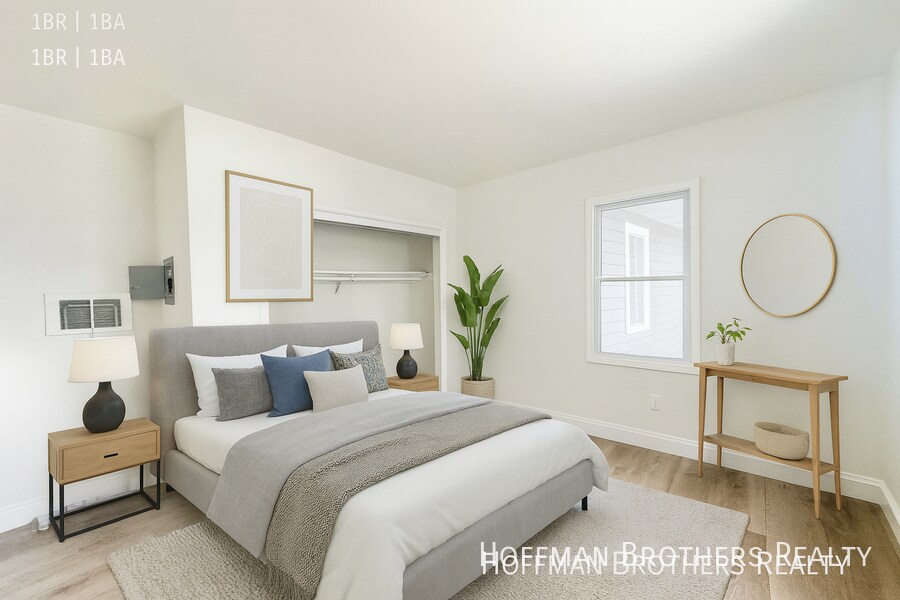 Building Photo - 20445 Saticoy St