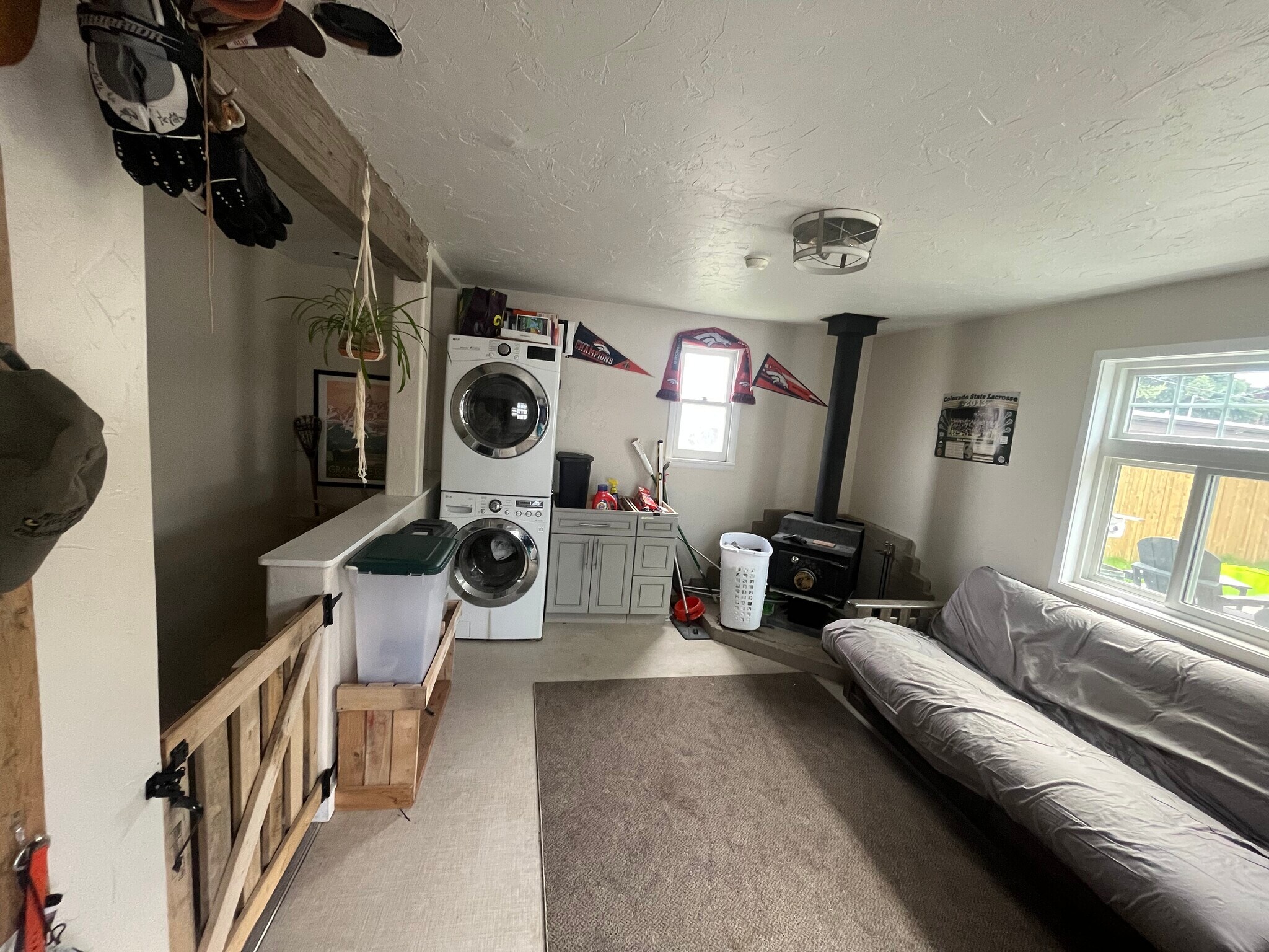 shared laundry room - 506 S 8th St