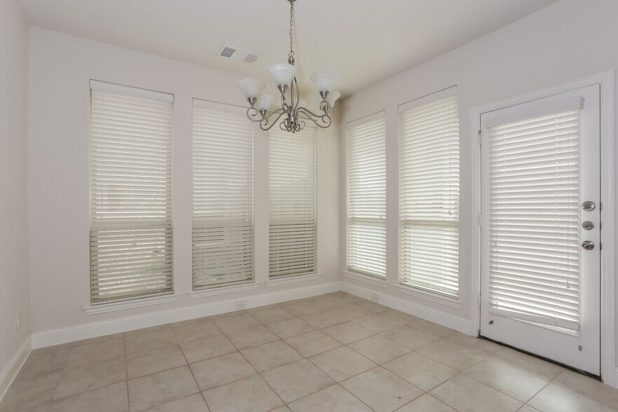 Building Photo - 3412 Damsel Sauvage Ln