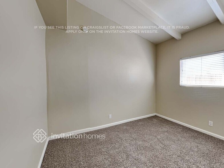 Building Photo - 13515 Raven St