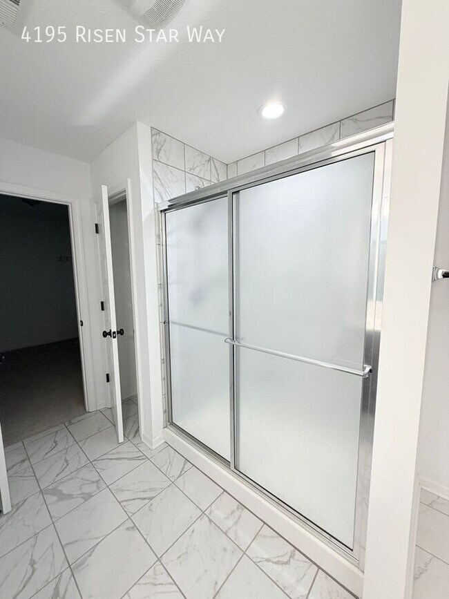 Building Photo - 4195 Risen Star Way