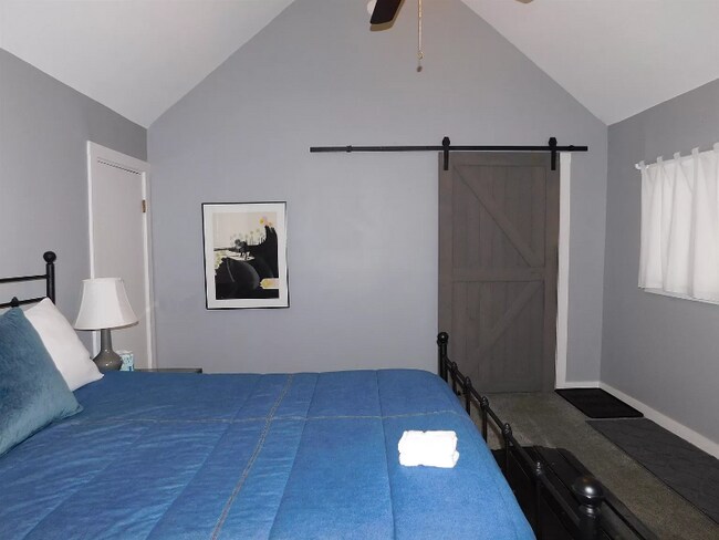 Building Photo - 46 Kingsley Ave