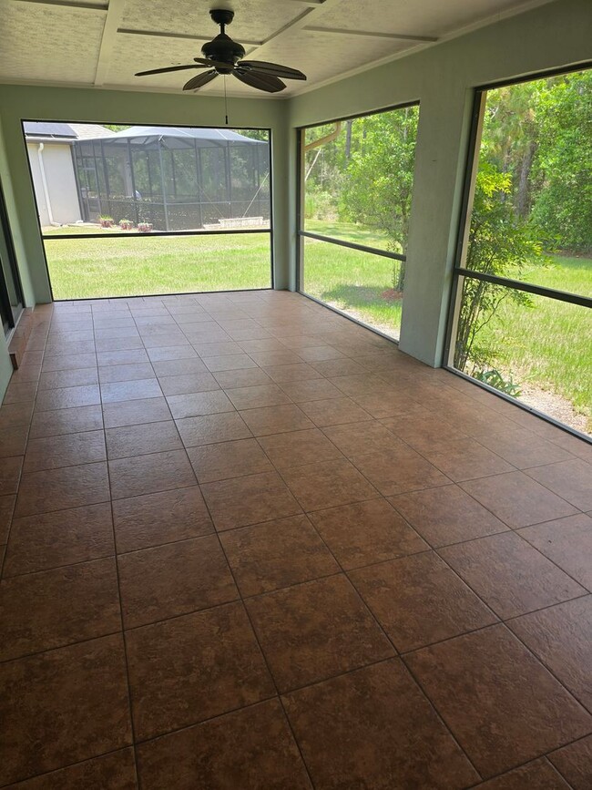 Building Photo - Gorgeous and Huge 2/2/2 in Sugarmill Woods!!!