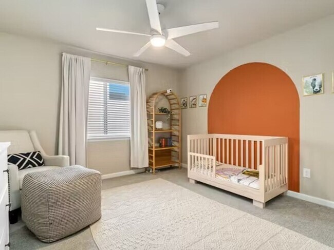 Building Photo - 4bd/2.5ba Covington House