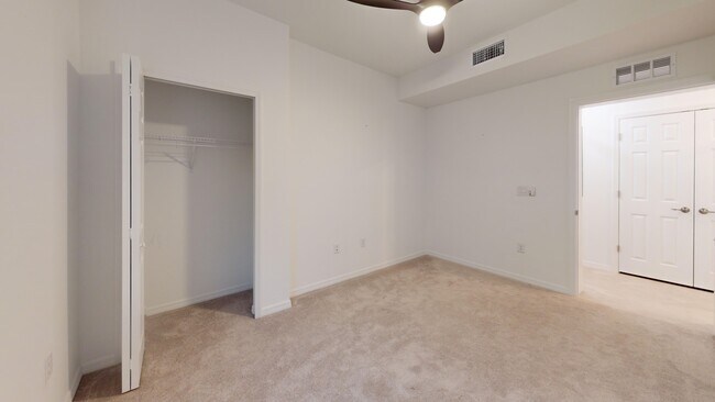 Building Photo - 43314 Water Bird Wy