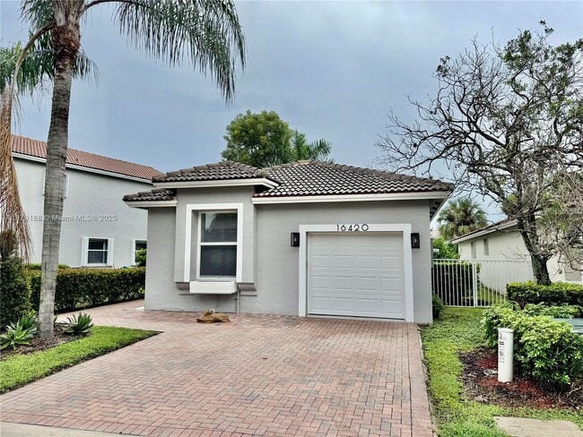 Building Photo - 16420 Sapphire St