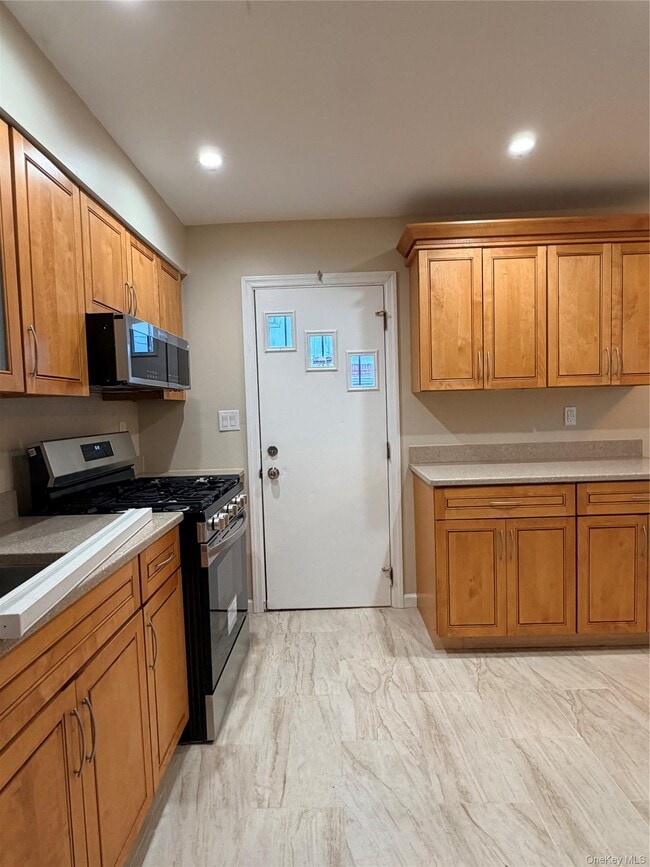 Building Photo - 21 W Centennial Ave