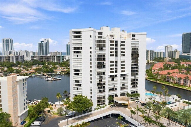 Building Photo - 300 Three Islands Boulevard