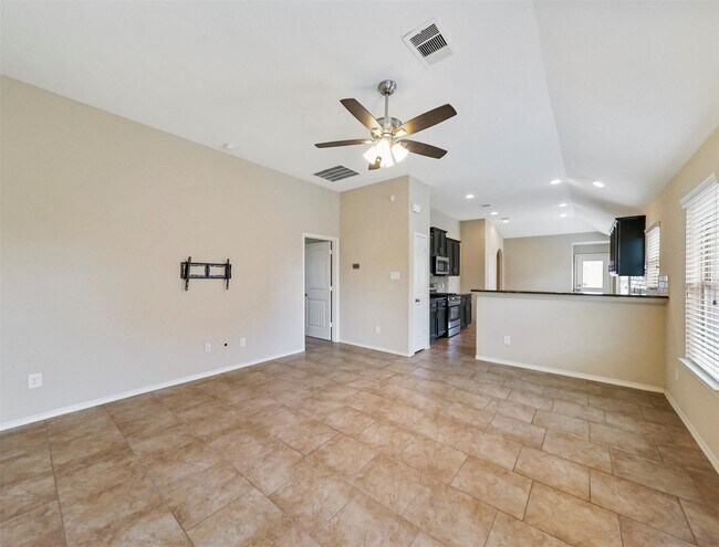 Building Photo - 20751 Winghaven Dr