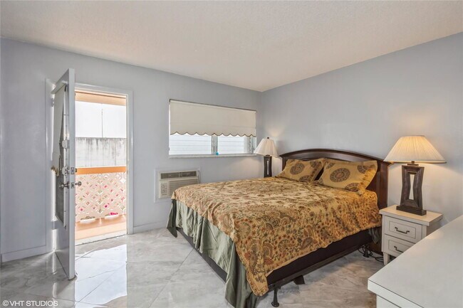 Building Photo - 800 SW 11th Ave