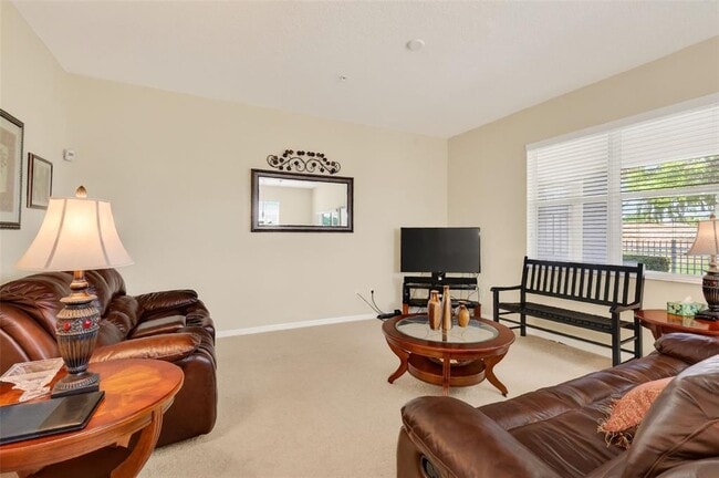 Building Photo - 1323 Priory Cir