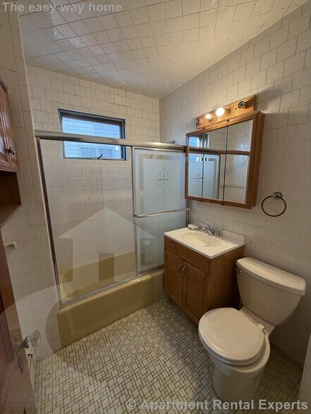 Building Photo - 30 Medford St