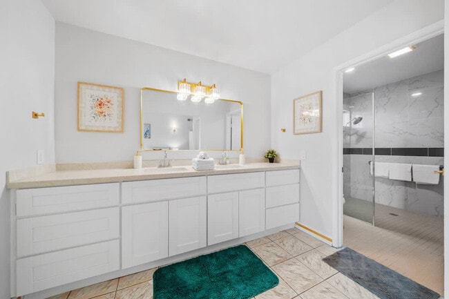 Building Photo - 1853 Penasco Rd