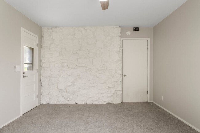 Building Photo - 8340 E 23rd St