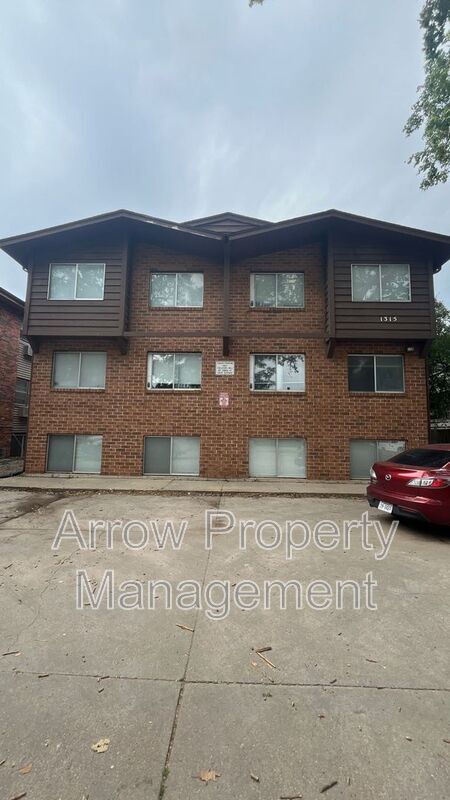 Building Photo - 1315 F St