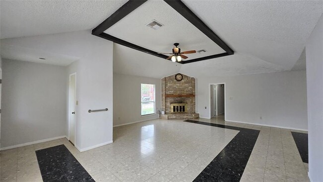 Building Photo - 6634 Briar Glade Dr