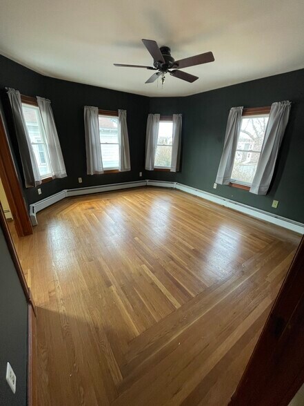 Living Room - 54 Allen St