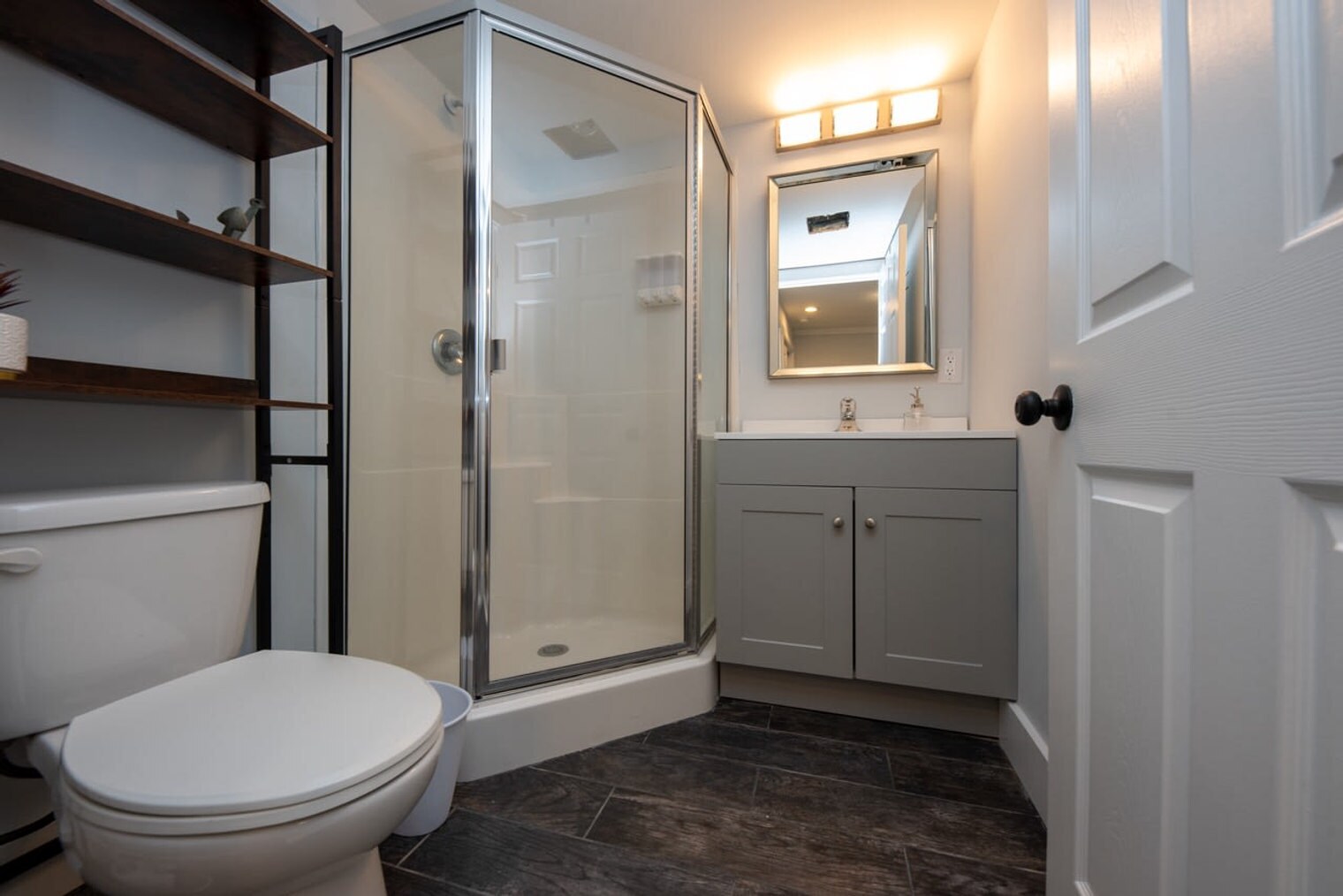 Building Photo - 1140 Simpson Ave