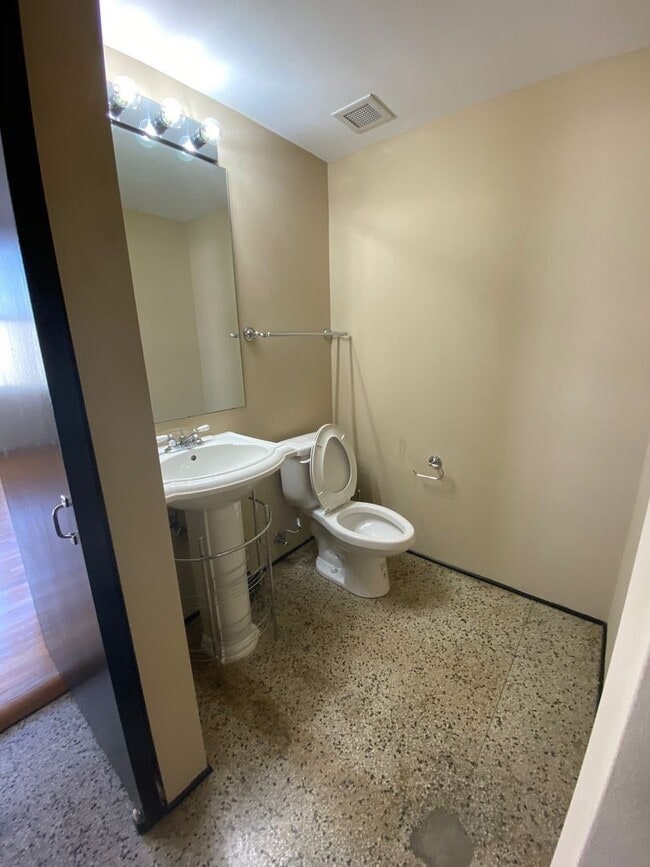 Building Photo - One of a kind historic loft