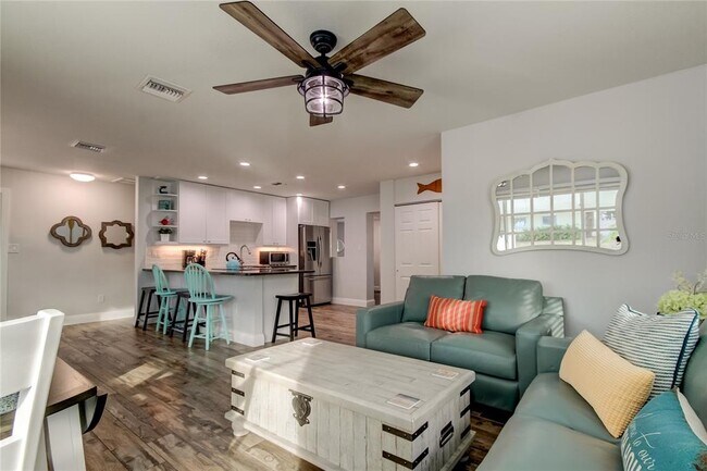 Building Photo - 1907 2nd St N