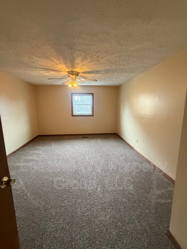 Building Photo - 2806 Putnam Ave