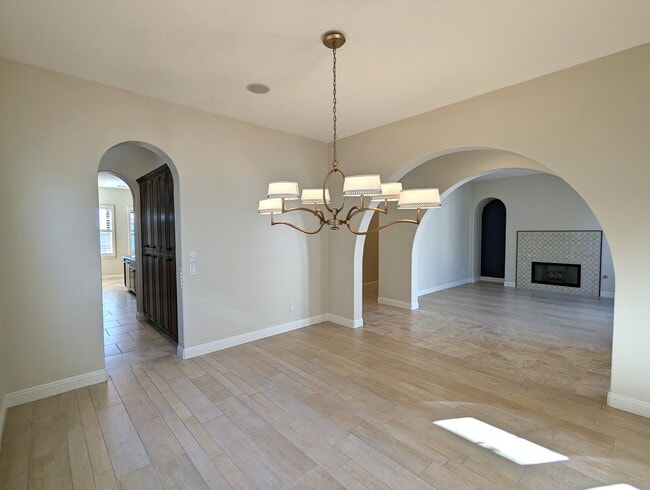 Building Photo - 6217 Alverton Dr