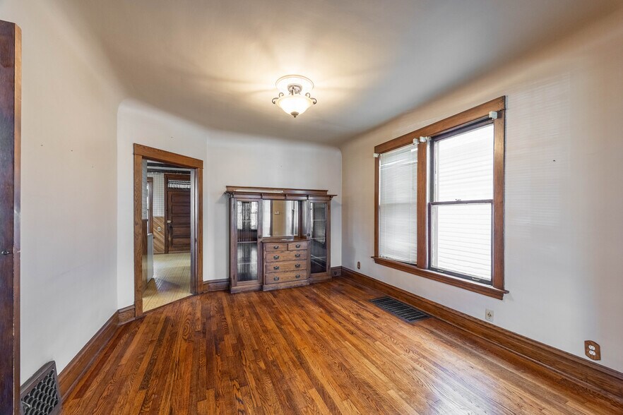 Building Photo - 5311 W Berenice Ave