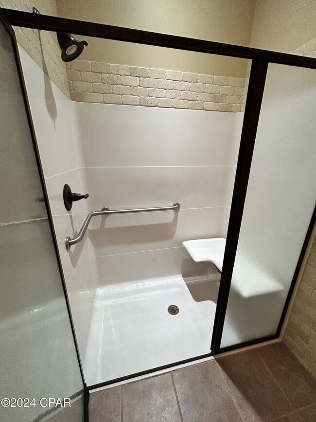 Building Photo - 7134 Bay Crest Rd