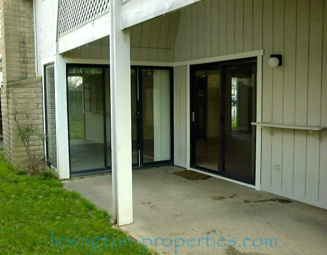 Building Photo - 6516 Briartree Way