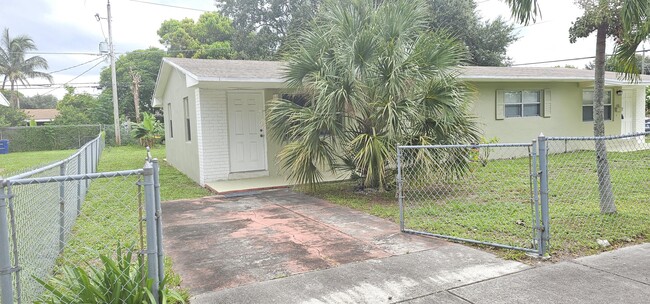 Primary Photo - 151 NE 185th Terrace