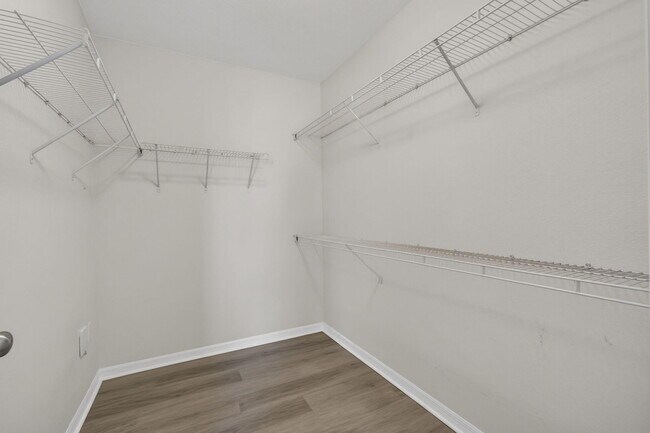 Building Photo - 6510 Emerald Dunes Dr