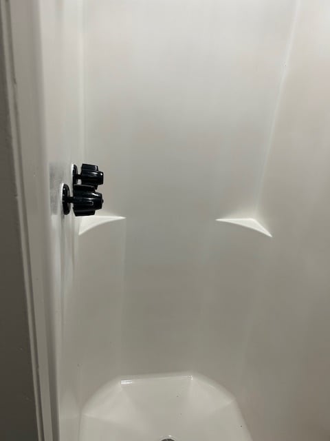 Building Photo - 6050 OH-14