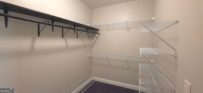 Building Photo - 1593 Park Hollow Ln NE