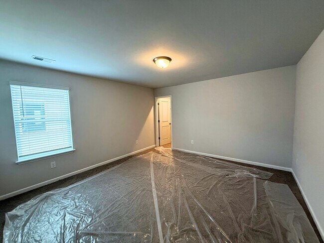 Building Photo - 144 Gervais Cir