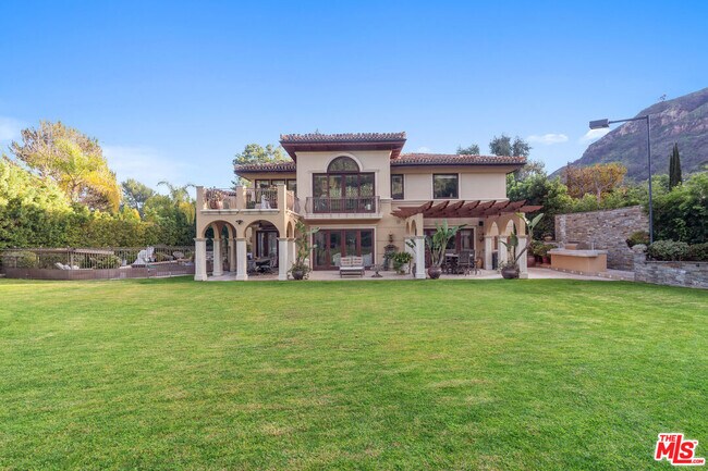 Building Photo - 17771 Cll De Palermo