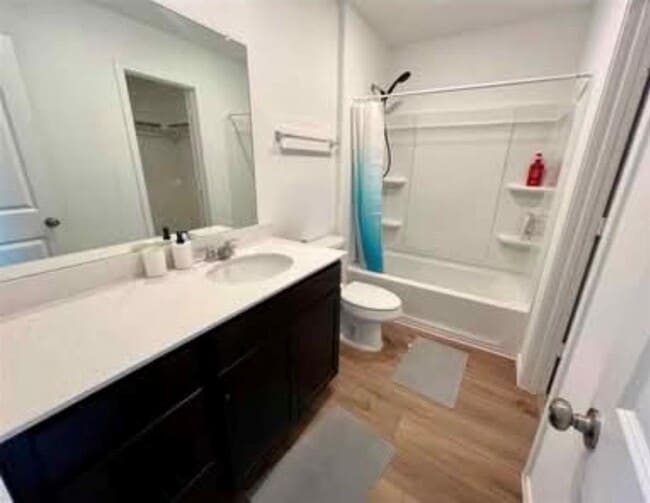 Building Photo - 420 Halfmoon Dr