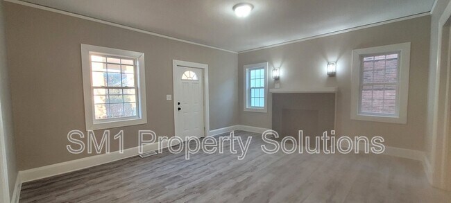 Building Photo - 514 N Hamilton St