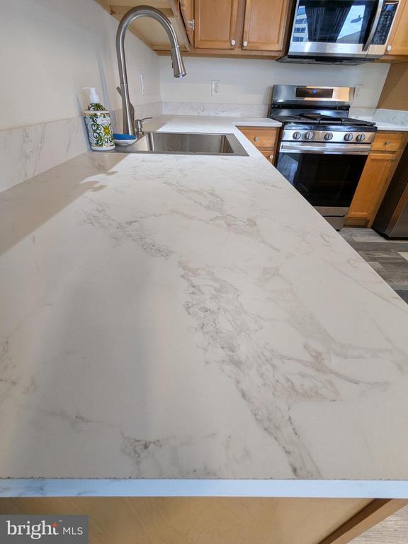 Building Photo - 511 N Broad St