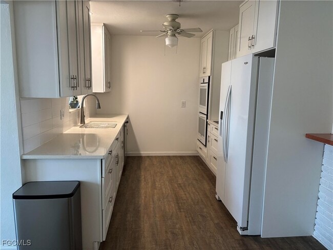 Building Photo - 5521 Granada Rd