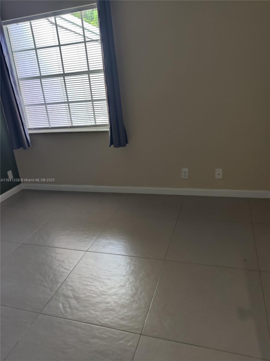 Building Photo - 1510 Springside Dr