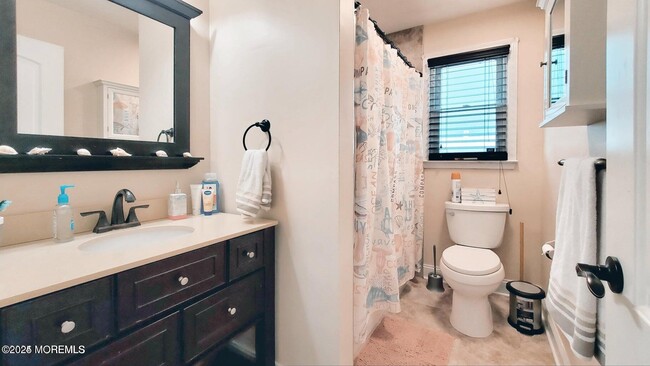 Building Photo - 53 E Coral Dr