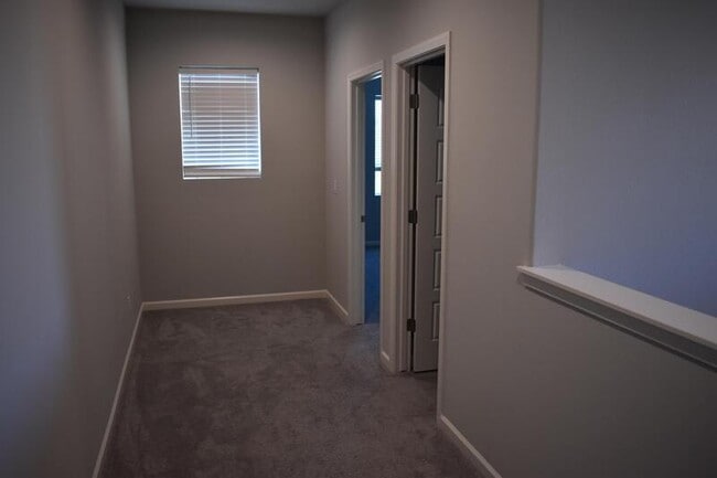 Building Photo - 610 Wood Crest Ave