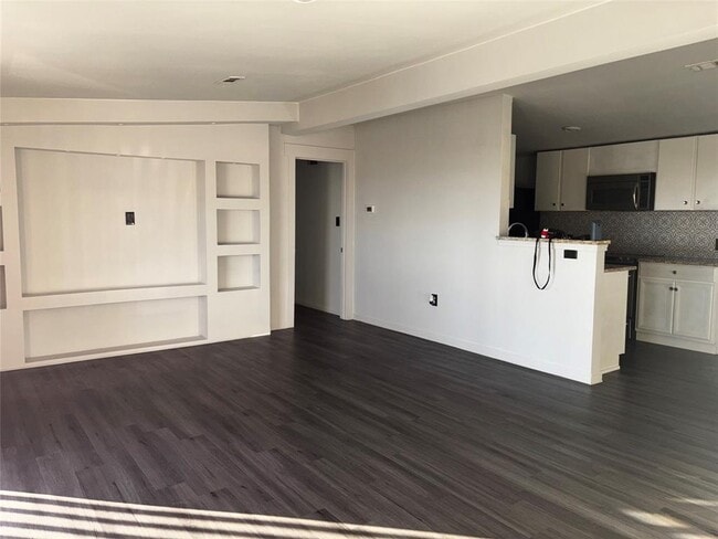 Building Photo - 120 Scarlet Ibis Pass