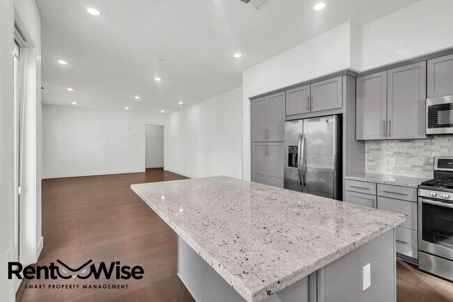 Building Photo - 390 Riesling Ave