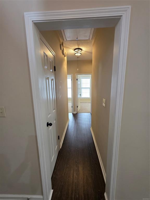 Building Photo - 2230 Kingsbury Dr