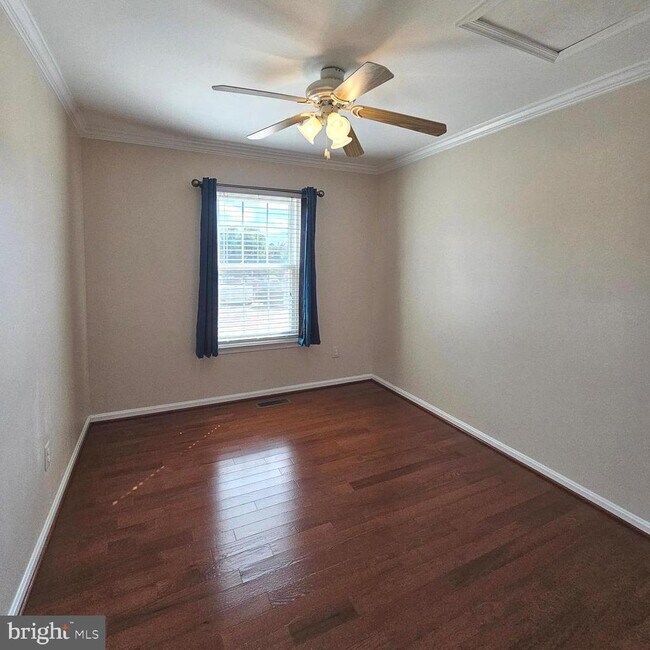 Building Photo - 45427 Baggett Terrace