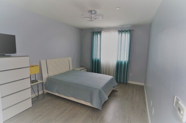 Building Photo - 13951 Sherman Way