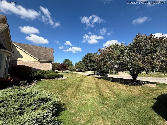 Building Photo - 39217 Geneva Dr