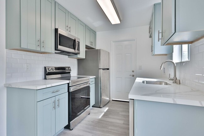 Building Photo - 2 Bedroom apartment in North Park