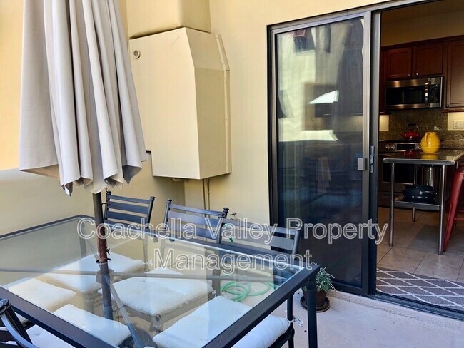 Building Photo - 233 Villorrio Dr E